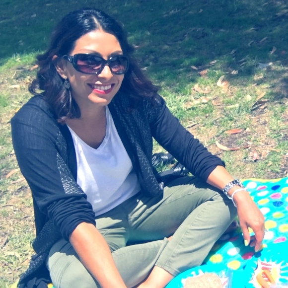Meet your Posher, Marisa - Picture 1 of 5